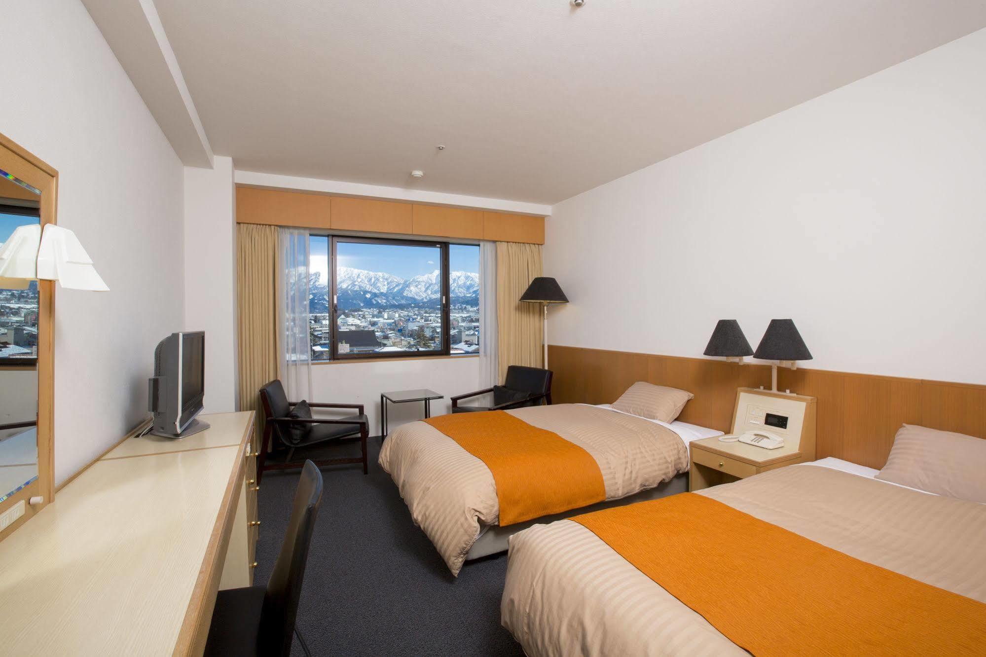 Hotel Granmirage Uozu Kültér fotó