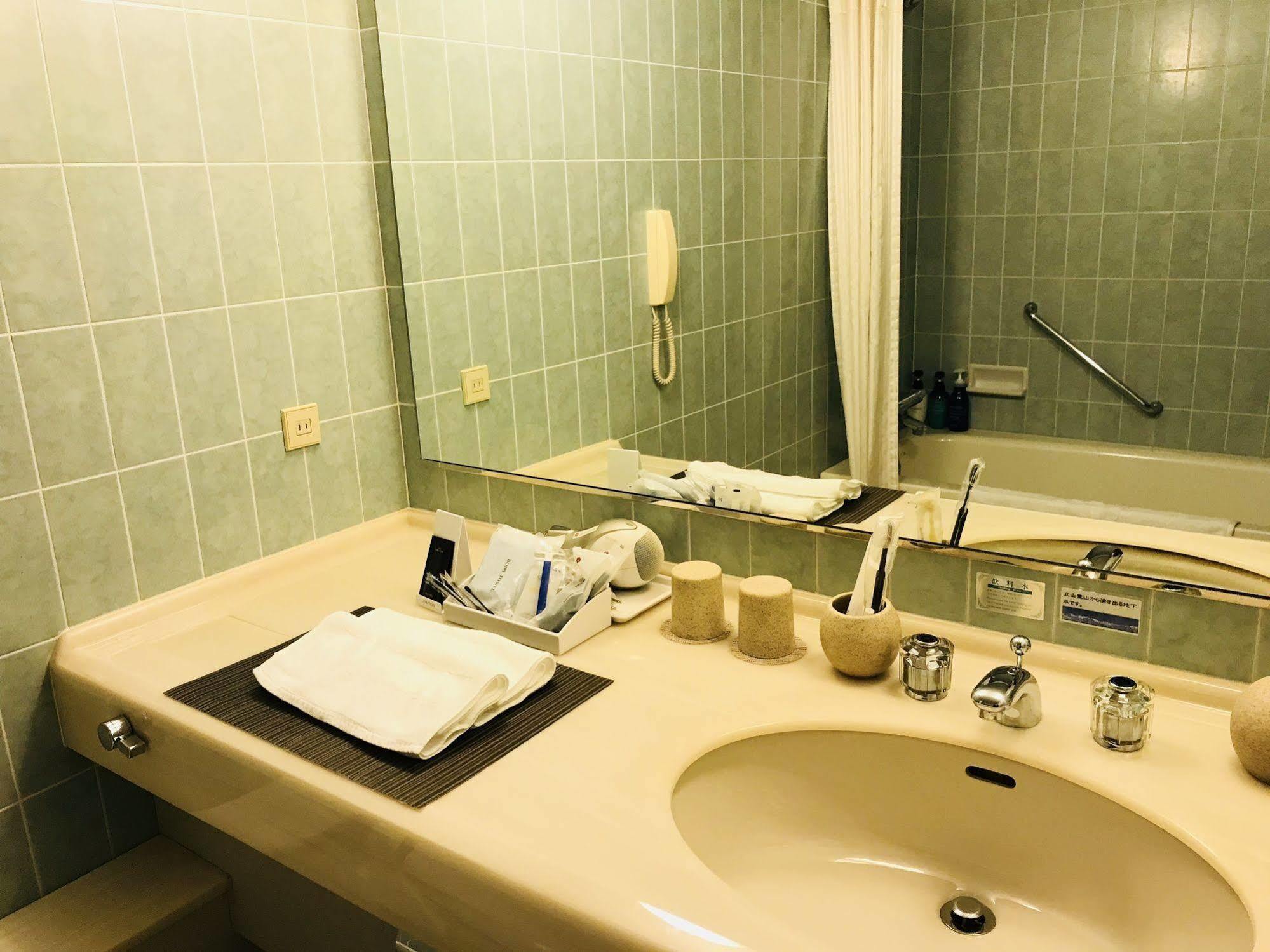 Hotel Granmirage Uozu Kültér fotó